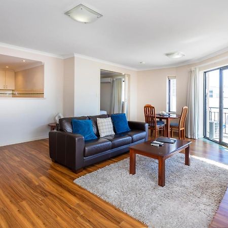 Perth West End Apartment 406 - Executive Escapes מראה חיצוני תמונה