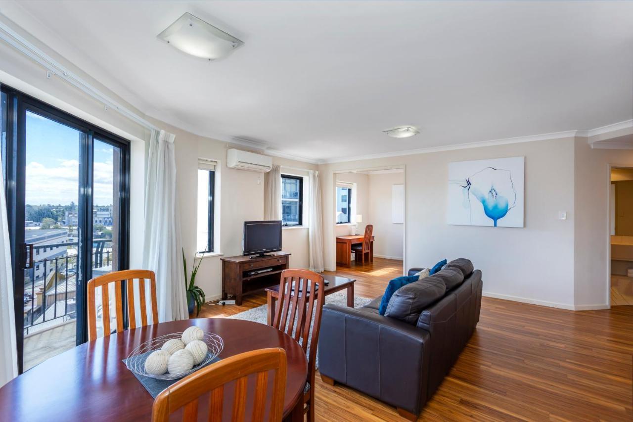 Perth West End Apartment 406 - Executive Escapes מראה חיצוני תמונה